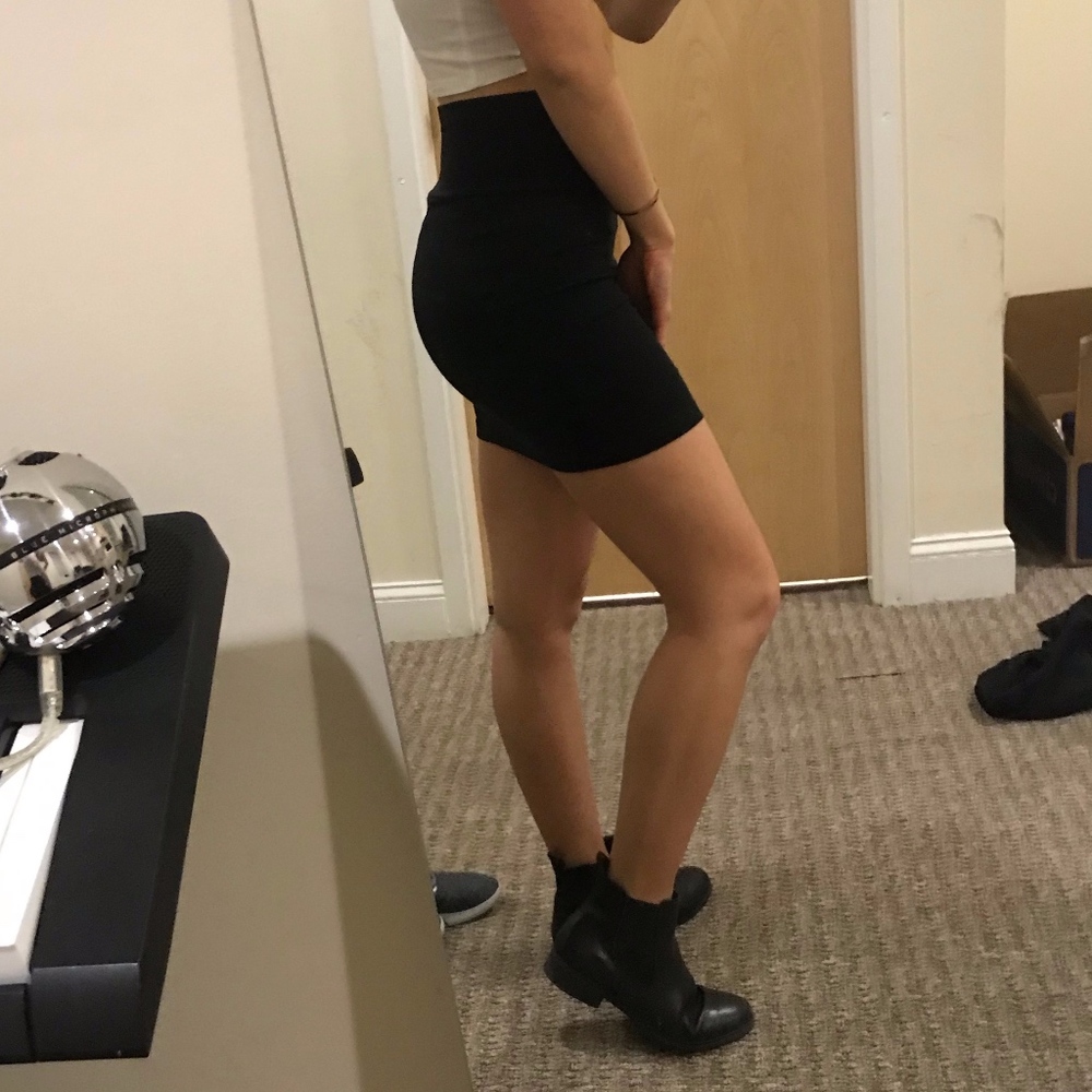 CHARLOTTE RUSE MINI SKIRT, COTTON